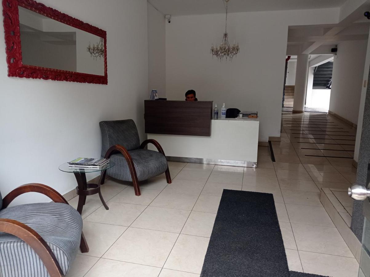 Hab Pequena Bano Compartido La Paz 4 Apartman Lima Kültér fotó